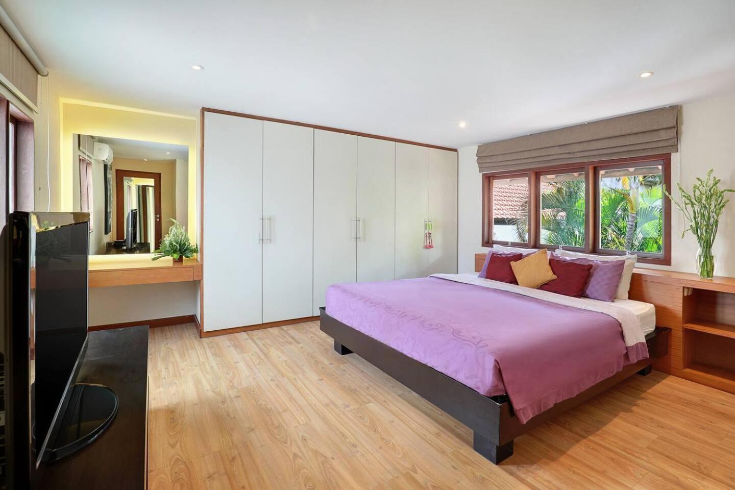 Super Value 4 Bedroom, Walk To Bintang Supermarket Seminyak Eksteriør billede