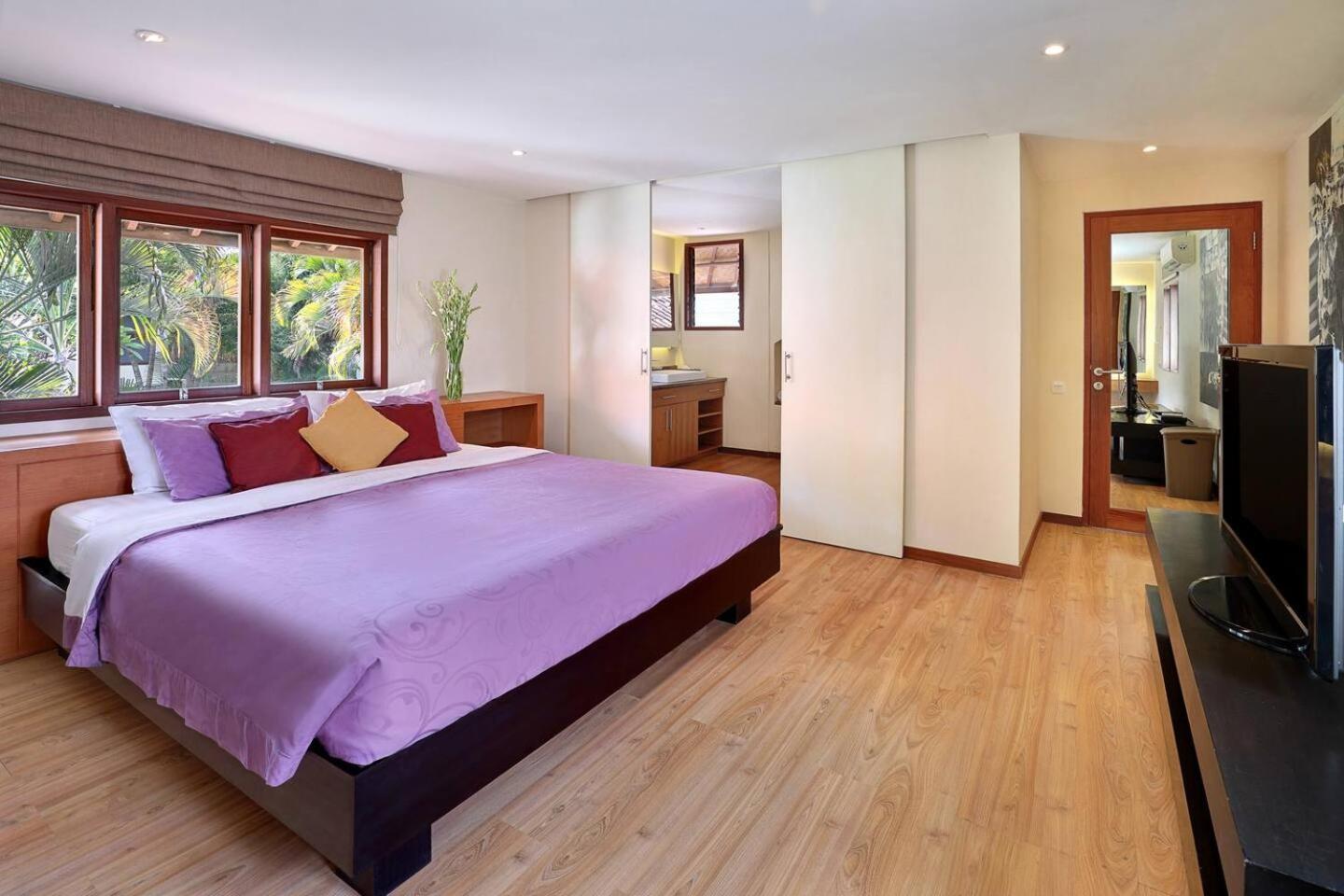 Super Value 4 Bedroom, Walk To Bintang Supermarket Seminyak Eksteriør billede