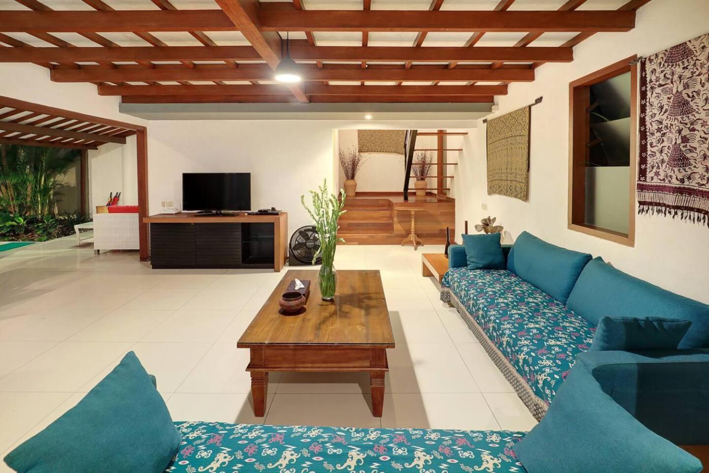 Super Value 4 Bedroom, Walk To Bintang Supermarket Seminyak Eksteriør billede