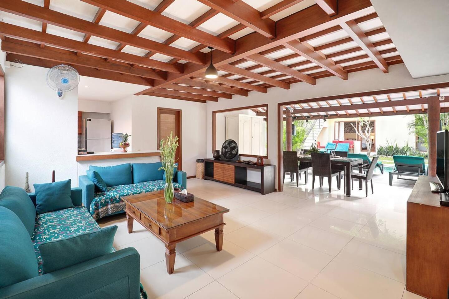 Super Value 4 Bedroom, Walk To Bintang Supermarket Seminyak Eksteriør billede
